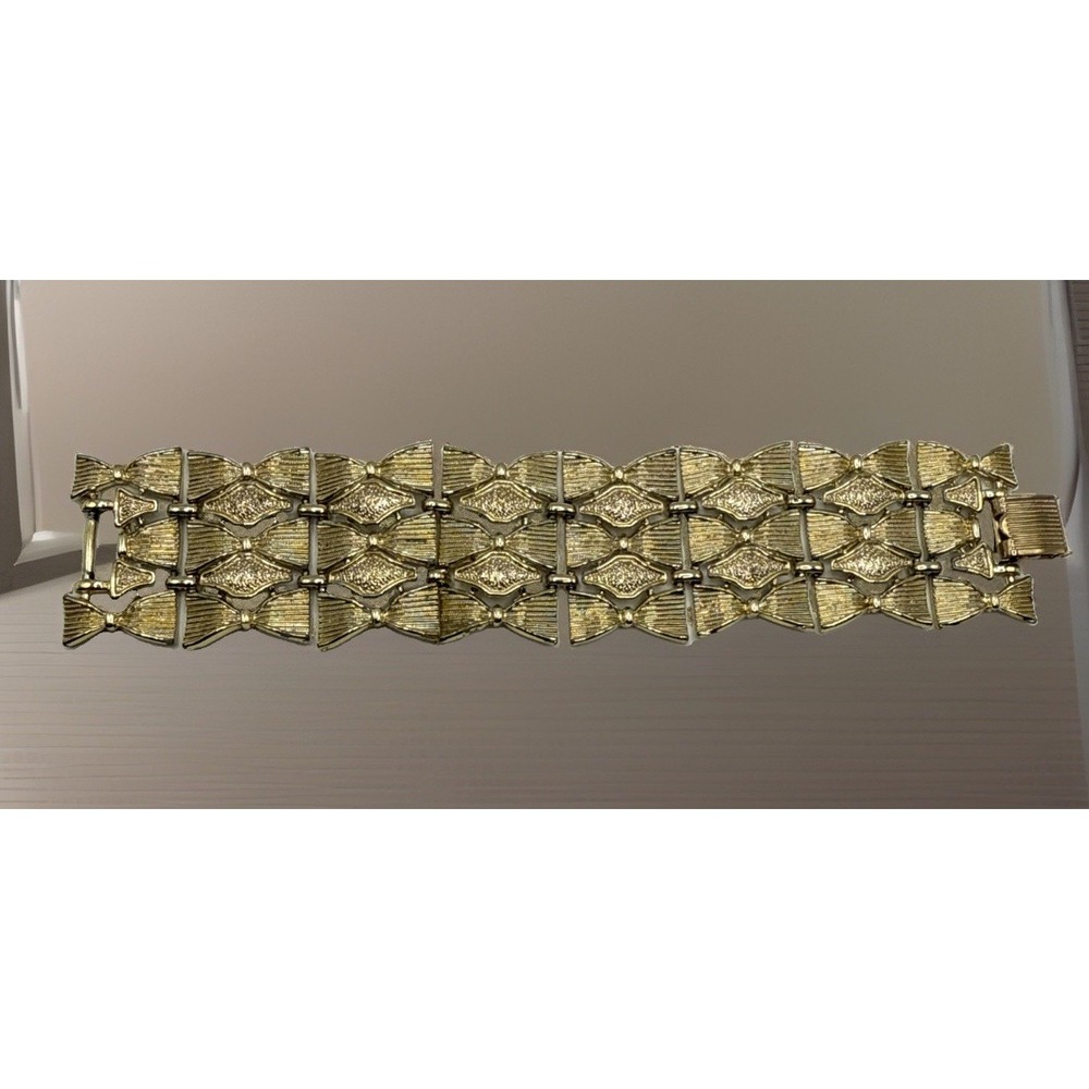 Vintage Coro Gold Tone Cuff Like Bracelet  Textured Links